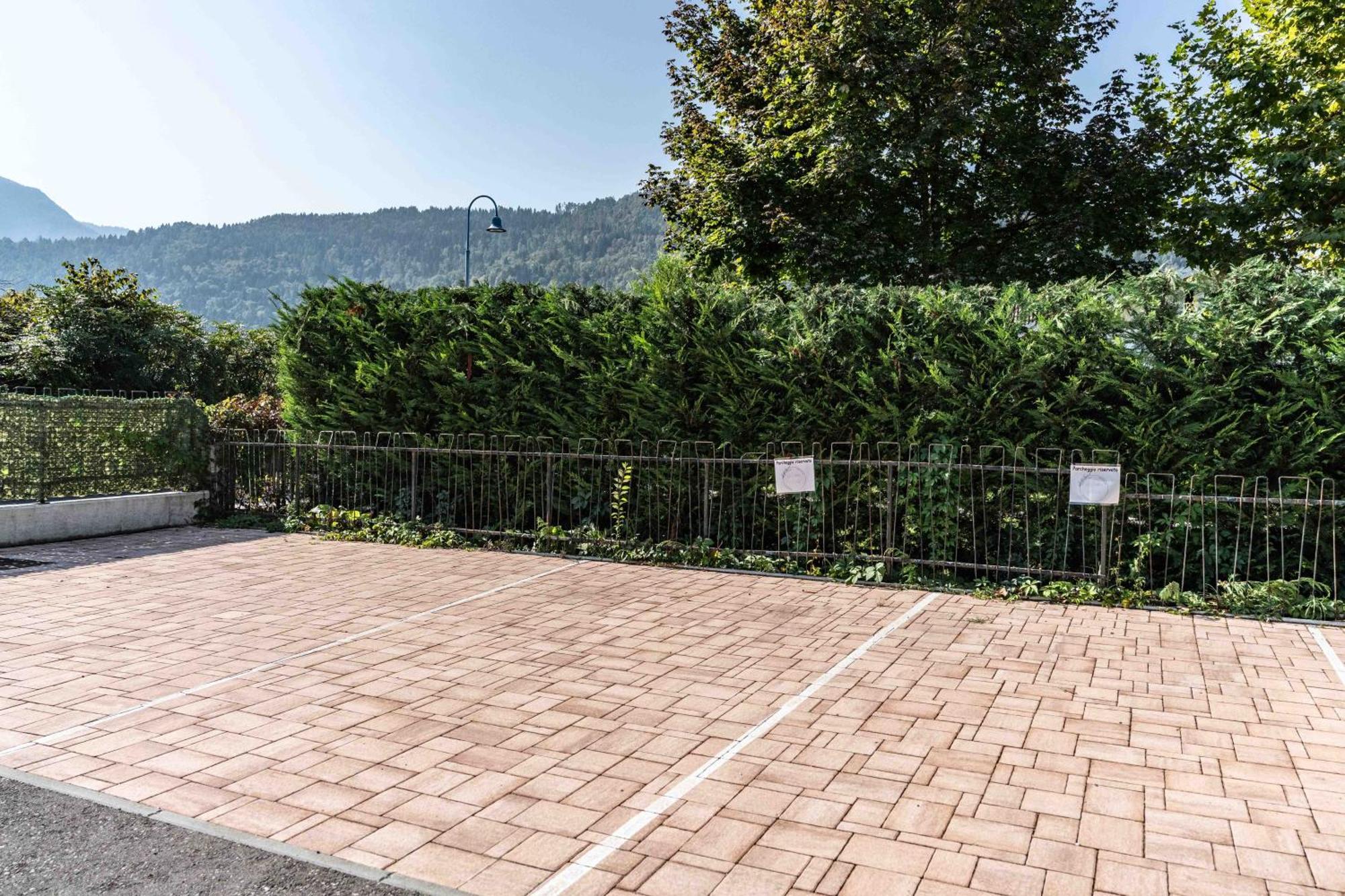 La Gemma Sul Lago Calceranica al Lago Exterior foto